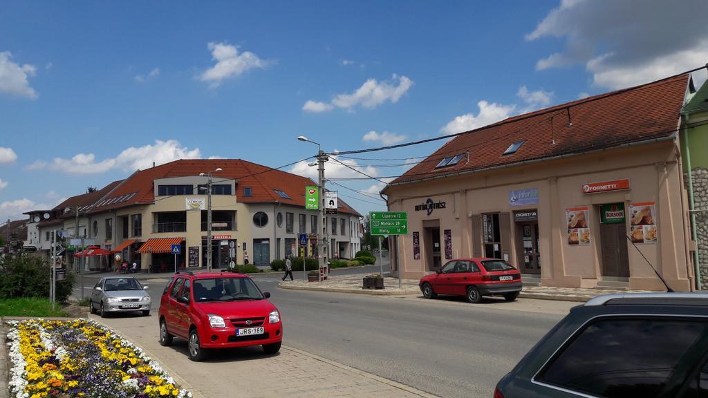 Foter Apartman Villány Exterior foto